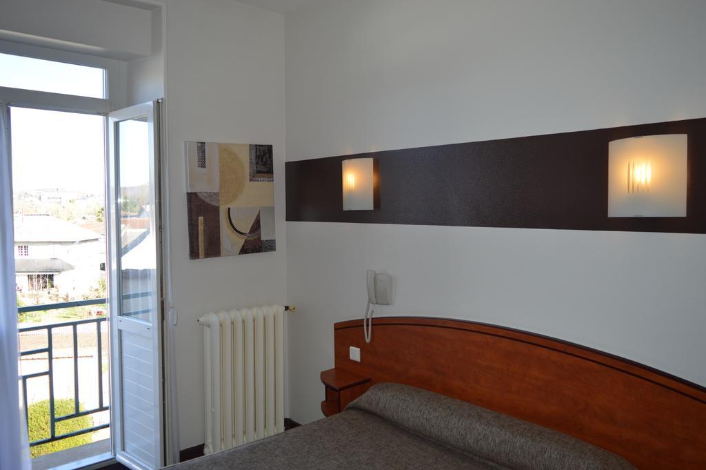 Hotel De La Paix Oloron-Sainte-Marie Luaran gambar
